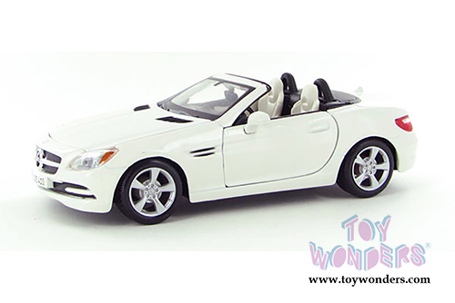 Maisto - Mercedes-Benz SLK Convertible (2011, 1/24 scale diecast model car, Pearl White) 31206W