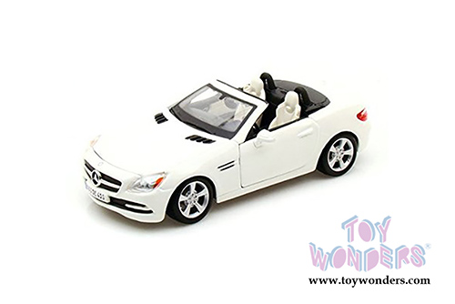 Maisto - Mercedes-Benz SLK Convertible (2011, 1/24 scale diecast model car, Pearl White) 31206W