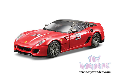 BBurago Ferrari Race & Play - Gift Set 4-Piece Playset with Accessories (1/43 scale diecast model car, Red) 31214