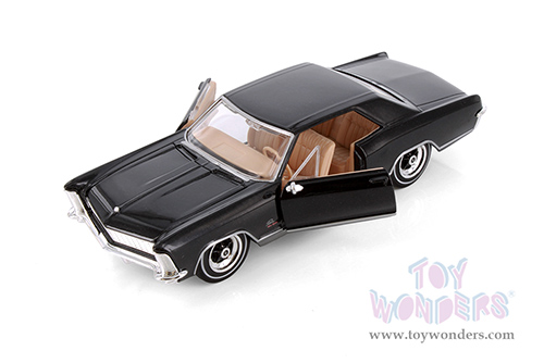 Maisto - Special Edition | Buick™ Riviera™ Hardtop (1965, 1/26 scale diecast model car, Black) 31214BK