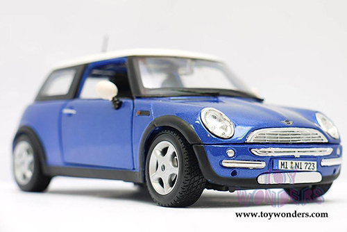 Maisto - Mini Cooper Hard Top (1/24 scale diecast model car, Blue) 31219BU