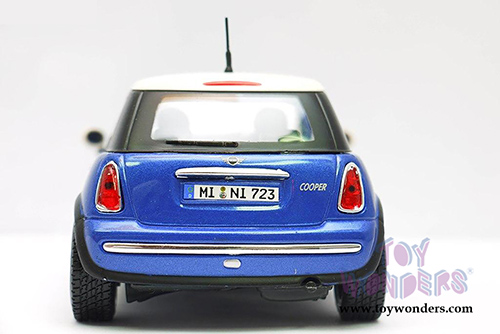 Maisto - Mini Cooper Hard Top (1/24 scale diecast model car, Blue) 31219BU