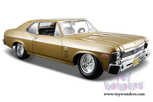 Maisto - Chevy Nova SS Hardtop (1970, 1/24 scale diecast model car, Metallic Gold) 31262G