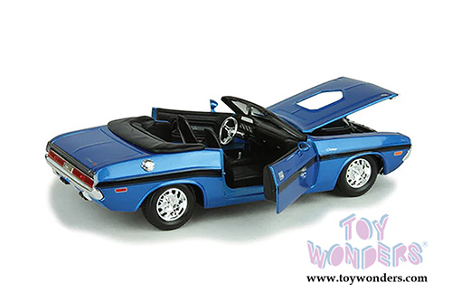 Maisto - Dodge Challenger R/T Convertible (1970, 1/24 scale diecast model car, Blue) 31264BU