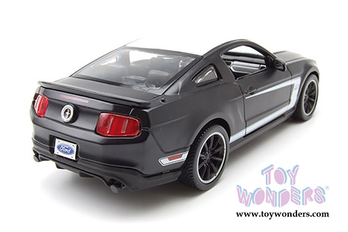 Maisto - Special Edition | Ford Mustang Boss 302 Hardtop (1/24 scale diecast model car, Matte Black/White) 31269BK