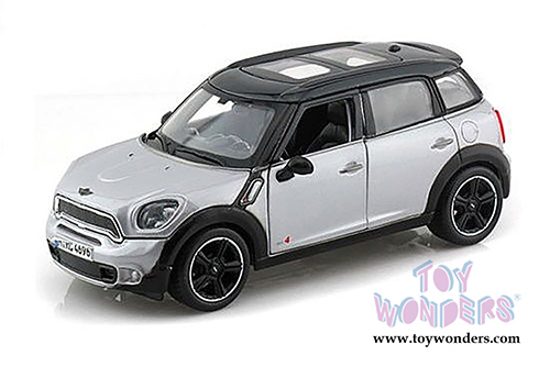 Maisto - Mini Cooper Countryman with Sunroof (1/24 scale diecast model car, Silver) 31273SV