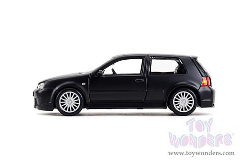 Maisto - Special Edition | Volkswagen Golf R32 Hardtop (1/24 scale diecast model car, Matte Black) 31290BK