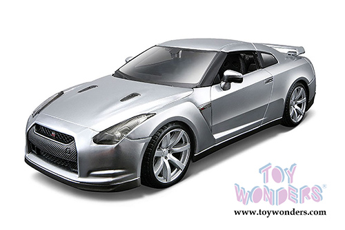 Maisto - Nissan GT-R Hardtop (2009, 1/24 scale diecast model car, Silver) 31294SV