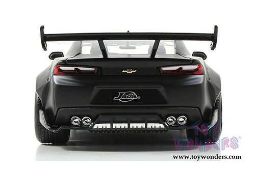 Jada Toys - Metals Die Cast | Bigtime Muscle Chevy&reg; Camaro&reg; SS Wide Body Hardtop (2016, 1/24 scale diecast model car, Asstd.) 31319DP1