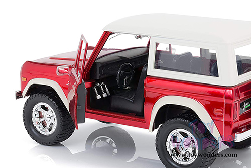 Jada Toys - Metals Die Cast Just Trucks | Ford Bronco Hardtop (1973, 1/24 scale diecast model car, Asstd.) 31320DP1