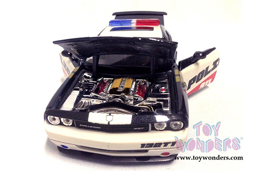 Maisto All Stars - Dodge Challenger Police (1/24 scale diecast model car, White/Black) 31342WB