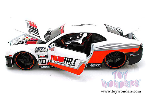 Maisto All Stars - Chevrolet Camaro SS RS Hardtop (2010, 1/24 scale diecast model car, White) 31359W