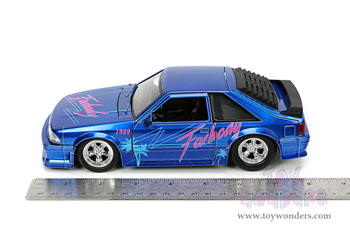 Jada Toys - I Love The 80's | Ford Mustang GT (1989, 1/24 scale diecast model car, Candy Blue) 31379