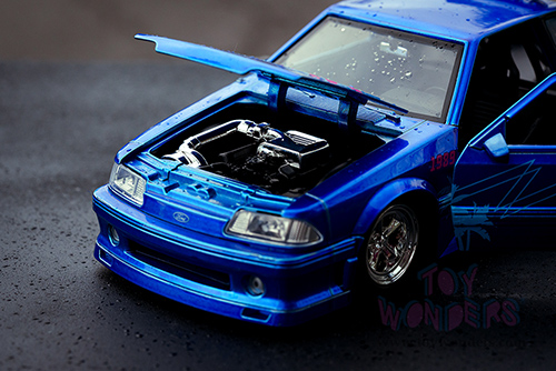 Jada Toys - I Love The 80's | Ford Mustang GT (1989, 1/24 scale diecast model car, Candy Blue) 31379