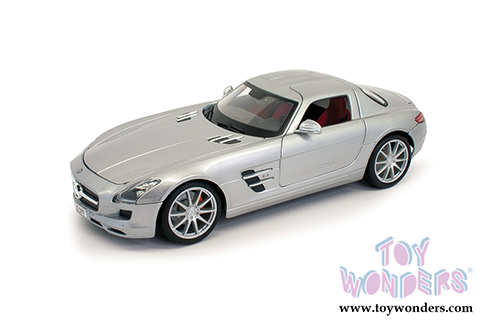 Maisto - Special Edition | Mercedes-Benz SLS AMG Hardtop (1/18 scale diecast model car, Silver) 31389SV