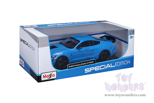 Maisto Special Edition - Ford Mustang Shelby® GT500® Hardtop (2020, 1/18 scale diecast model car, Light Blue) 31452BU