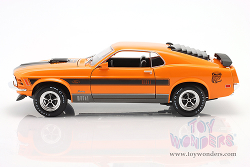 Maisto Special Edition - Ford Mustang Mach 1 428 Hardtop (1970, 1/18 scale diecast model car, Orange) 31453OR