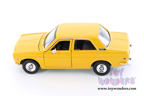 Maisto - Special Edition | Datsun 510 Hardtop (1971, 1/24 scale diecast model car, Yellow) 31518YL