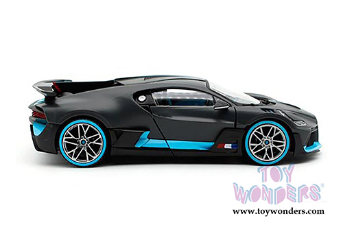 Maisto Special Edition - Bugatti DIVO Hardtop (1/24 scale diecast model car, Black with Blue accents) 31526BU