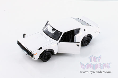 Maisto - Special Edition | Nissan Skyline 2000 GT-R KPGC110 Hardtop (1973, 1/24 scale diecast model car, White) 31528W