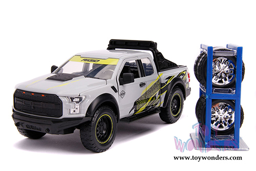 Jada Toys Just Trucks - Ford F-150 Raptor Pickup Truck with Extra Wheels (2017, 1/24 scale diecast model car, White) 31561