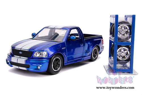 Jada Toys Just Trucks - Ford F-150 SVT Pickup Truck with Extra Wheels (1999, 1/24 scale diecast model car, Candy Blue/White) 31567