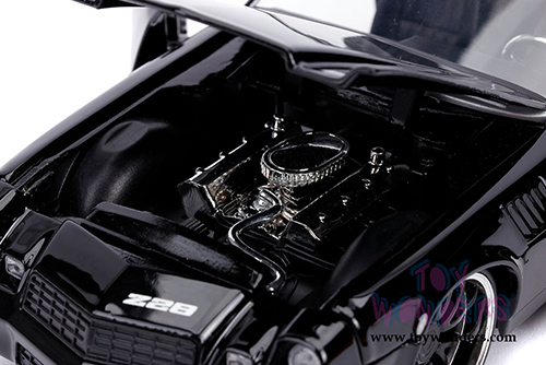 Jada Toys Bigtime Muscle | Chevy&reg; Camaro&reg; Z28 Hard Top (1979, 1/24 scale diecast model car, Black) 31584/4