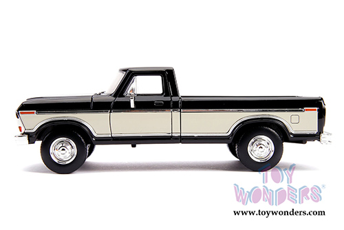 Jada Toys Just Trucks - Ford F-150 Stock Pickup (1979, 1/24 scale diecast model car, Glossy Black/Cream) 31585