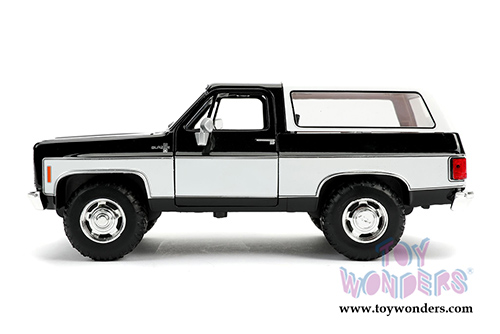 Jada Toys Just Trucks - Chevrolet® Blazer K5 Off Road (1980, 1/24 scale diecast model car, Glossy Black) 31592