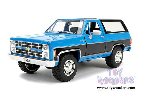Jada Toys Just Trucks - Chevrolet&reg; Blazer K5 Off Road (1980, 1/24 scale diecast model car, Glossy Blue/Black) 31598