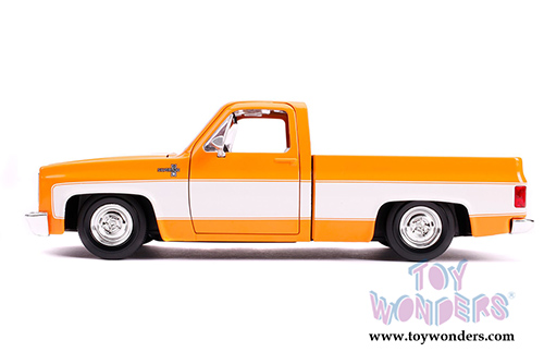 Jada Toys Just Trucks - Chevrolet&reg; C10 Pickup Stock (1985, 1/24 scale diecast model car, Glossy Orange/White) 31607