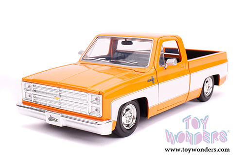 Jada Toys Just Trucks - Chevrolet&reg; C10 Pickup Stock (1985, 1/24 scale diecast model car, Asstd.) 31623DP1