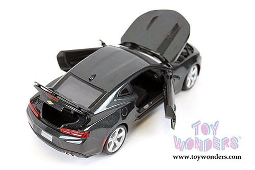  Maisto - Special Edition | Chevrolet&reg; Camaro&reg; SS Hardtop (2016, 1/18 scale diecast model car, Dark Grey) 31689GY