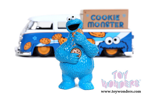 Jada Toys - Sesame Street Volkswagen Pick up Bus with Cookie Monster figure with Sound (1962, 1/24, diecast model car, Blue/White) 31751/4
