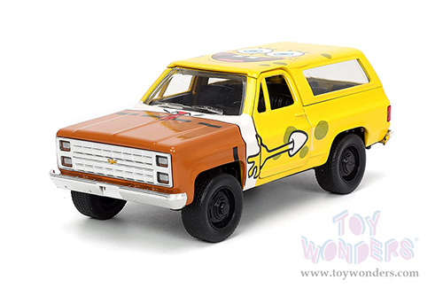Jada Toys - Hollywood Rides | Chevy® K5 Blazer with SpongeBob SquarePants Figure (1980, 1/32 scale diecast model car, Brown/Yellow) 31798