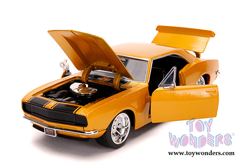 Jada Toys Bigtime Muscle | Chevrolet® Camaro® Hardtop (1967, 1/24 scale diecast model car, Orange/Black) 31866/4
