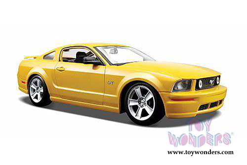 Maisto - Special Edition | Ford Mustang GT Hardtop (2006, 1/24 scale diecast model car, Yellow) 31997YL