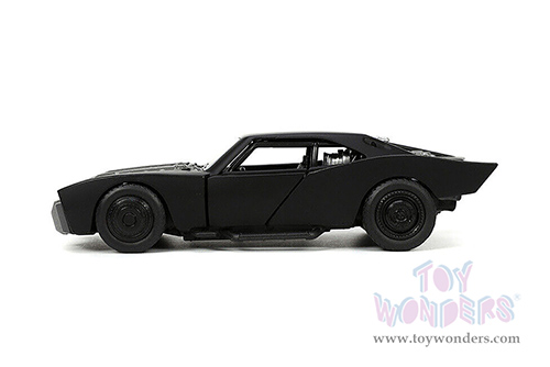 Jada Toys - DC Comics | 2022 "The Batman" Batmobile&trade; with Batman&trade; Diecast Figure (1/32, diecast model toy, Matte Black)  32042