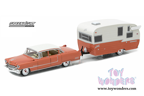 Greenlight - Hitch & Tow Series 9 | Cadillac&reg; Fleetwood&trade; Series 60 and Shasta Airflyte (1955, 1/64 scale diecast model car, Orange w/White) 32090A