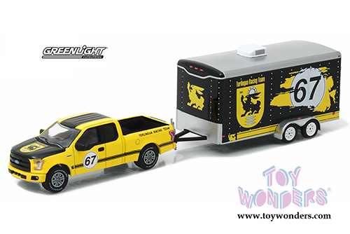 Greenlight - Hitch & Tow Series 9 | Ford F-150 and Enclosed Car Trailer (2015, 1/64 scale diecast model car, Yellow w/Black) 32090C