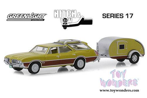 Greenlight - Hitch & Tow Series 17 | Oldsmobile Vista Cruiser and Teardrop Travel Trailer (1971, 1/64 scale diecast model car, Green) 32170A/24