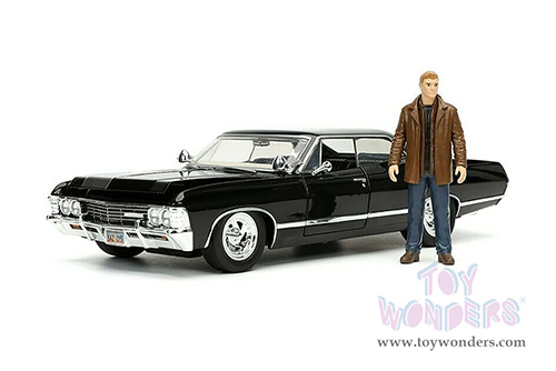 Jada Toys - Hollywood Rides | Supernatural Join The Hunt Chevrolet® Impala SS Sport Sedan with Dean Winchester figurine (1967, 1/24, diecast model car, Black) 32250/4