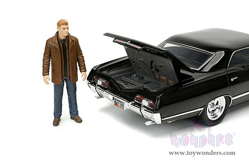 Jada Toys - Hollywood Rides | Supernatural Join The Hunt Chevrolet® Impala SS Sport Sedan with Dean Winchester figurine (1967, 1/24, diecast model car, Black) 32250/4