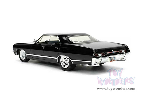 Jada Toys - Hollywood Rides | Supernatural Join The Hunt Chevrolet® Impala SS Sport Sedan with Dean Winchester figurine (1967, 1/24, diecast model car, Black) 32250/4