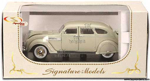 Signature Models - Chrysler Airflow (1936, 1:32, Tan) 32306T