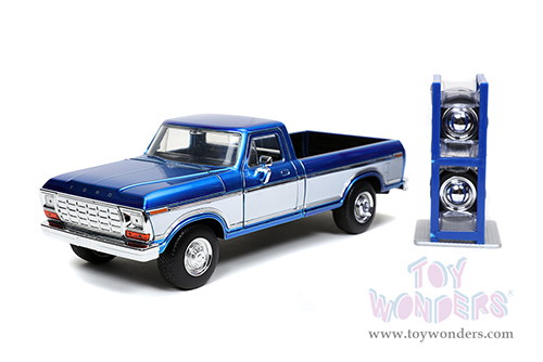 Jada Toys Just Trucks - Ford F-150 Custom Pickup Truck with Extra Wheels (1979, 1/24 scale diecast model car, Candy Blue with White) 32309