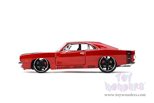 Maisto Design - Classic Muscle | Dodge Charger R/T Hardtop (1969, 1/25 scale diecast model car, Red/Black) 32537R