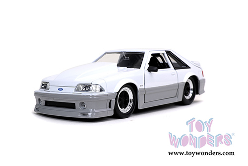 Jada Toys Bigtime Muscle - Ford Mustang GT Hardtop (1989, 1/24 scale diecast model car, Glossy White) 32668/4