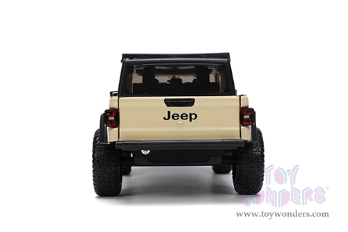 Jada Toys Just Trucks - Jeep® Gladiator Rubicon Pickup Truck with Roof Rack with Extra Wheels (2020, 1/24 scale diecast model car, Cream) 32711