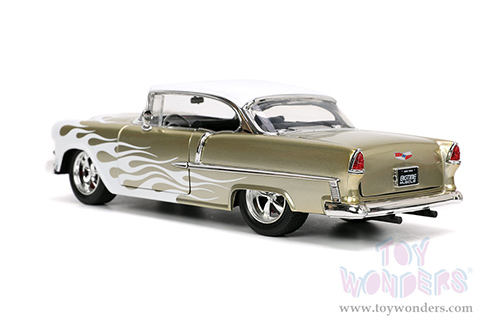 Jada Toys Bigtime Muscle - Chevrolet® Bel Air® Hardtop (1955, 1/24 scale diecast model car, Gold with White Flames) 32917/4